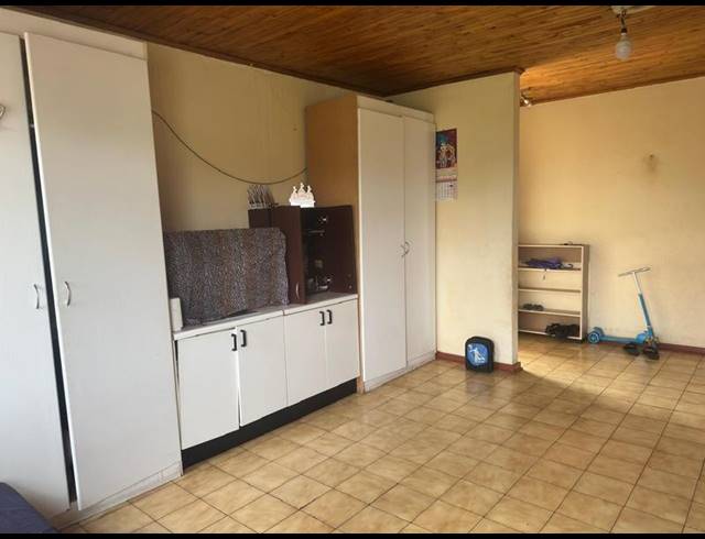 2 BEDROOM PROPERTY TO RENT IN LAUDIUM